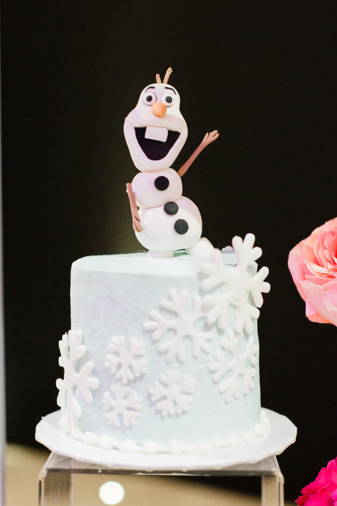 Olaf mini cake for princess birthday